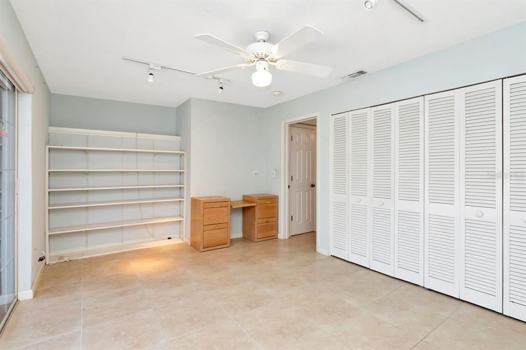 En Venta: $1,299,000 (4 camas, 3 baños, 2935 Pies cuadrados)