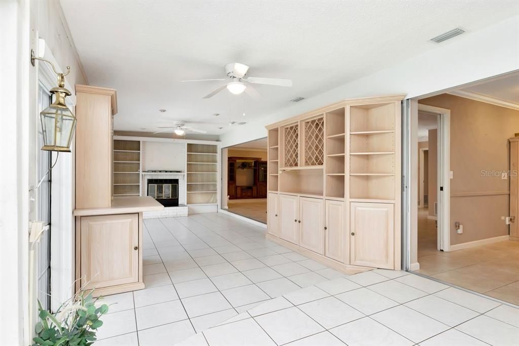 En Venta: $1,299,000 (4 camas, 3 baños, 2935 Pies cuadrados)