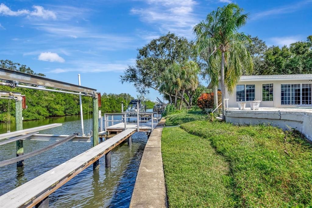 En Venta: $1,299,000 (4 camas, 3 baños, 2935 Pies cuadrados)