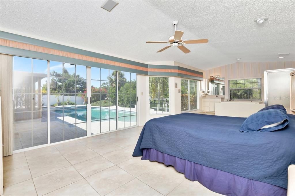 En Venta: $1,299,000 (4 camas, 3 baños, 2935 Pies cuadrados)