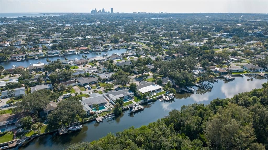 En Venta: $1,299,000 (4 camas, 3 baños, 2935 Pies cuadrados)