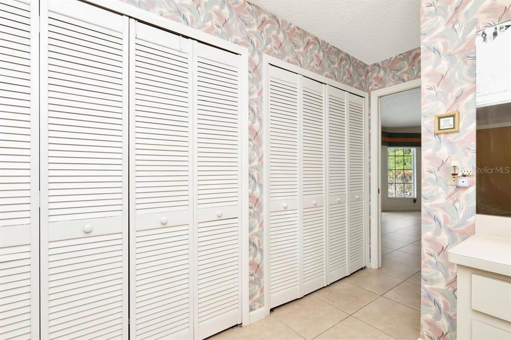 En Venta: $1,299,000 (4 camas, 3 baños, 2935 Pies cuadrados)