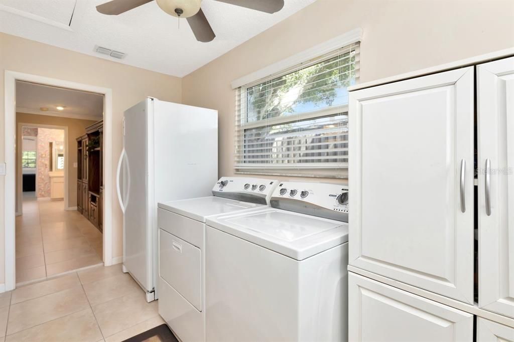 En Venta: $1,299,000 (4 camas, 3 baños, 2935 Pies cuadrados)