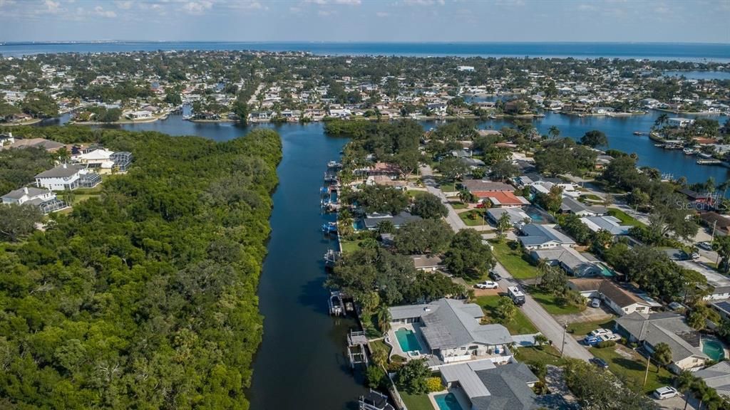 En Venta: $1,299,000 (4 camas, 3 baños, 2935 Pies cuadrados)