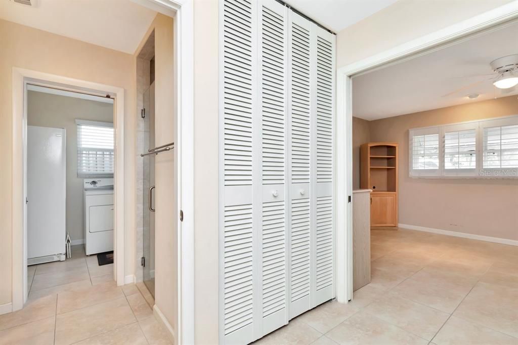 En Venta: $1,299,000 (4 camas, 3 baños, 2935 Pies cuadrados)