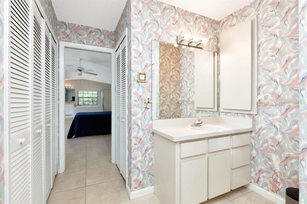 En Venta: $1,299,000 (4 camas, 3 baños, 2935 Pies cuadrados)