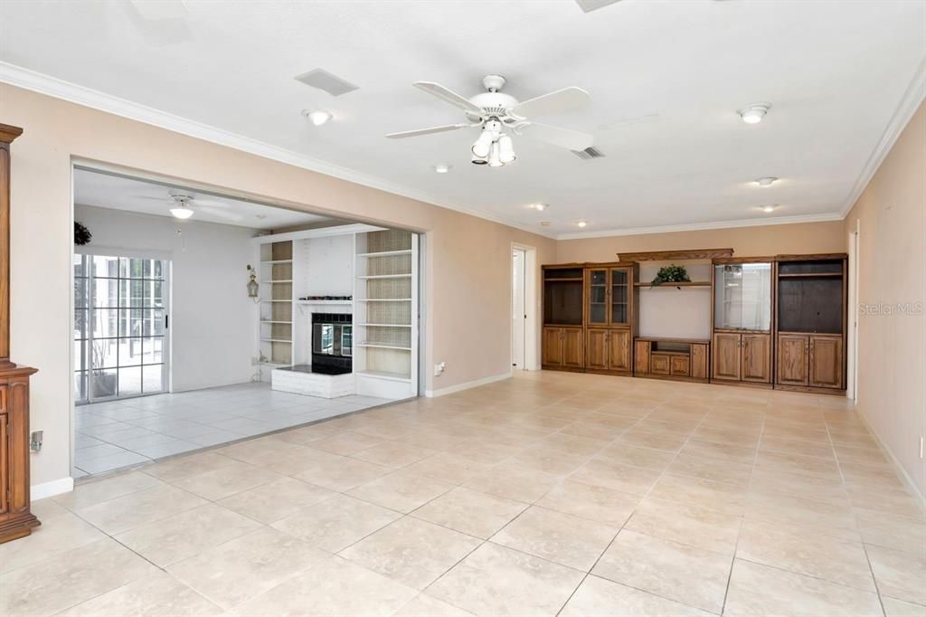 En Venta: $1,299,000 (4 camas, 3 baños, 2935 Pies cuadrados)