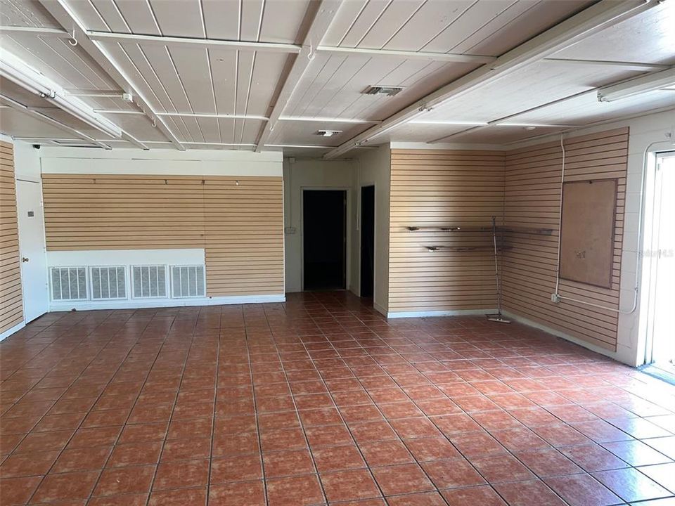 待售: $18,000 (0 贝兹, 0 浴室, 8293 平方英尺)