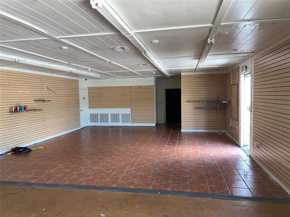 待售: $18,000 (0 贝兹, 0 浴室, 8293 平方英尺)