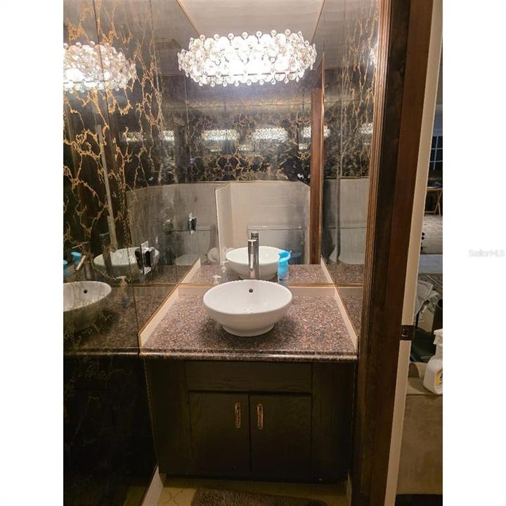 For Sale: $995,000 (4 beds, 2 baths, 4783 Square Feet)