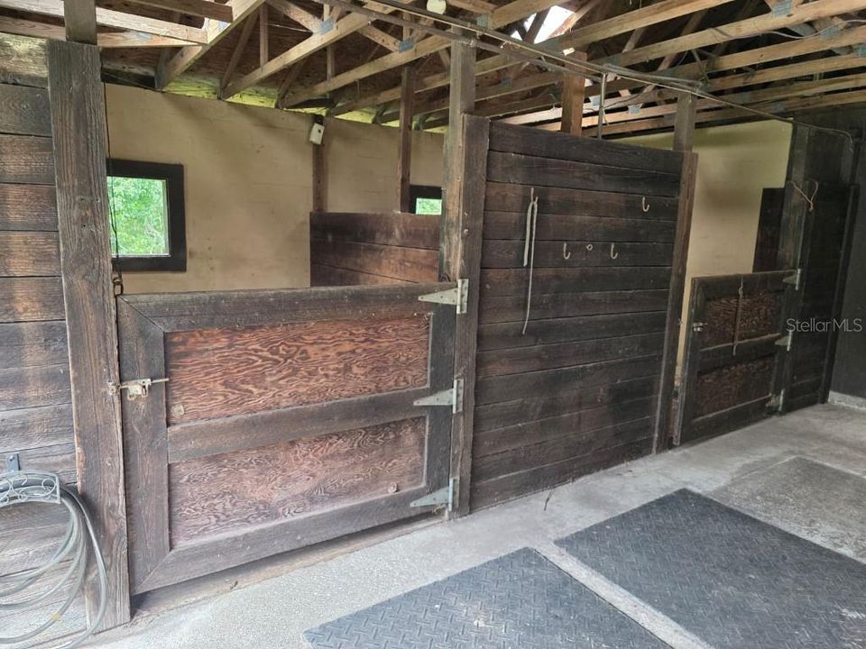 For Sale: $995,000 (4 beds, 2 baths, 4783 Square Feet)