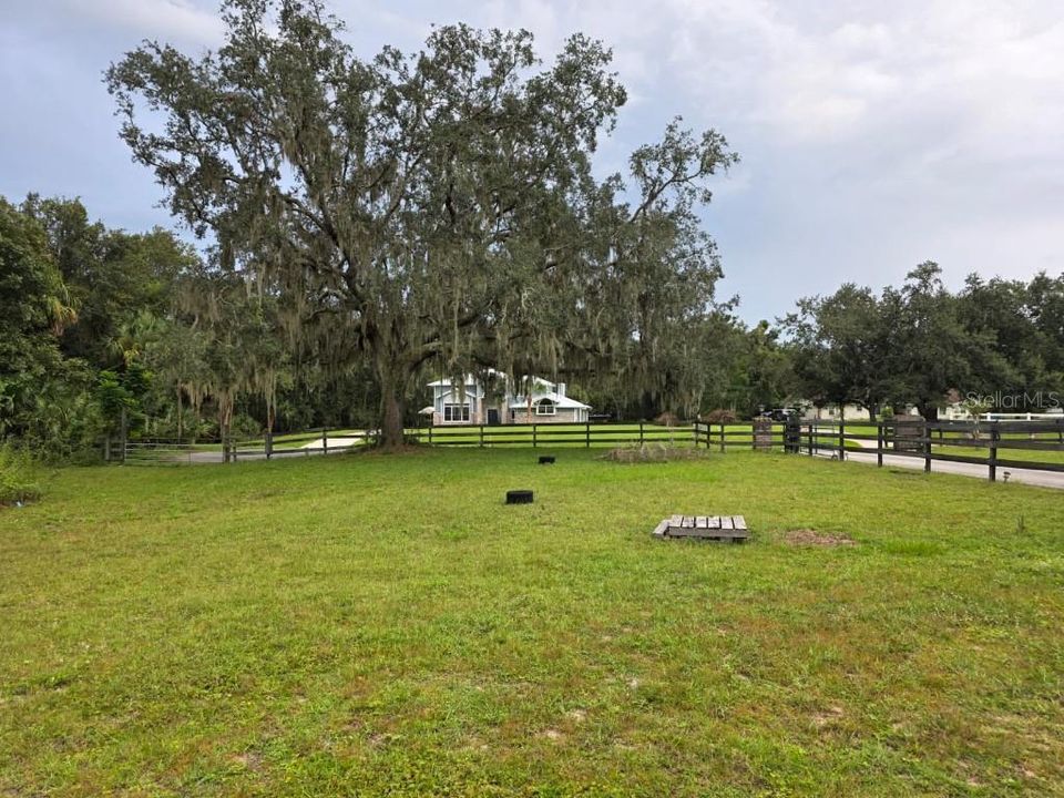 For Sale: $995,000 (4 beds, 2 baths, 4783 Square Feet)