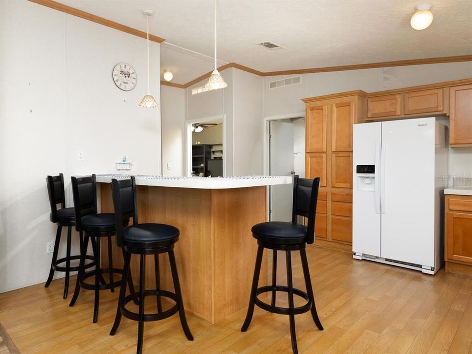 待售: $199,900 (3 贝兹, 2 浴室, 1800 平方英尺)