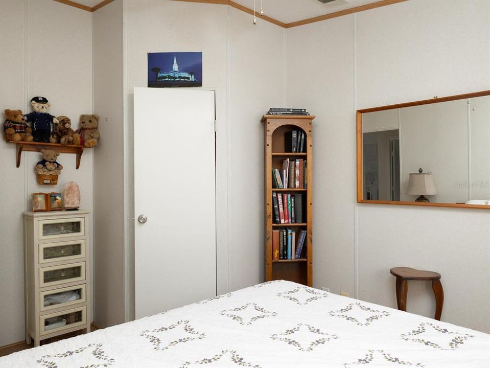 待售: $199,900 (3 贝兹, 2 浴室, 1800 平方英尺)