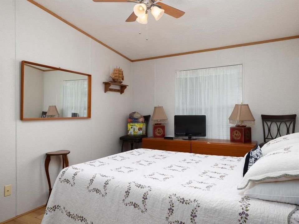 待售: $199,900 (3 贝兹, 2 浴室, 1800 平方英尺)