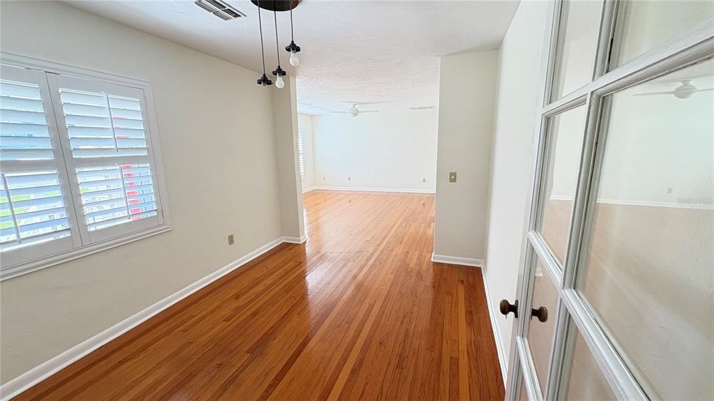 В аренду: $2,100 (3 спален, 3 ванн, 1641 Квадратных фут)