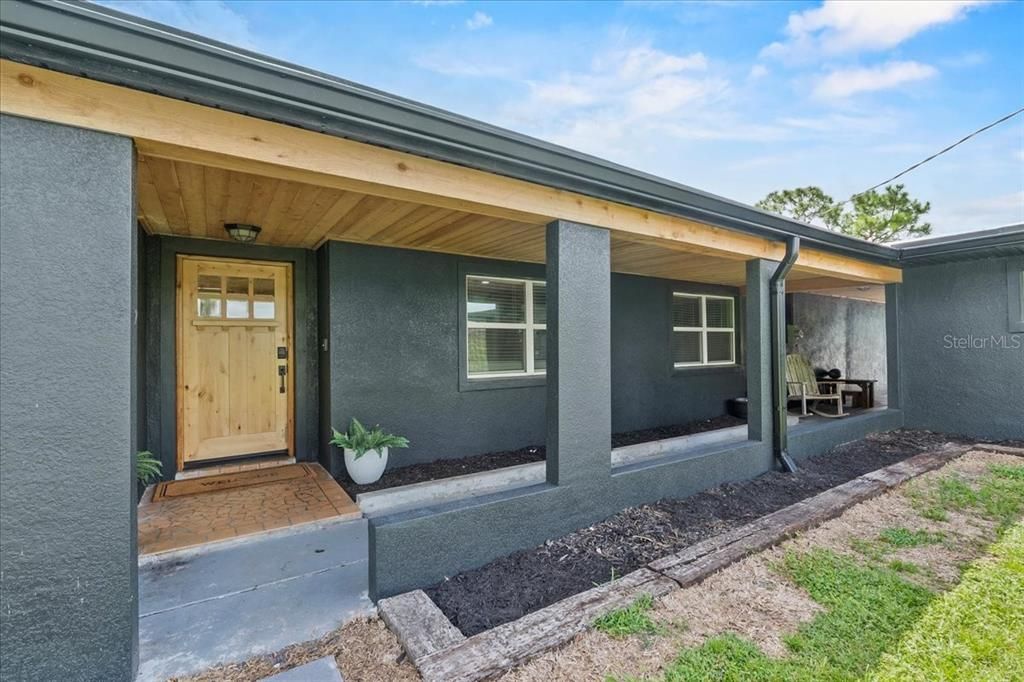 En Venta: $734,999 (4 camas, 3 baños, 2380 Pies cuadrados)