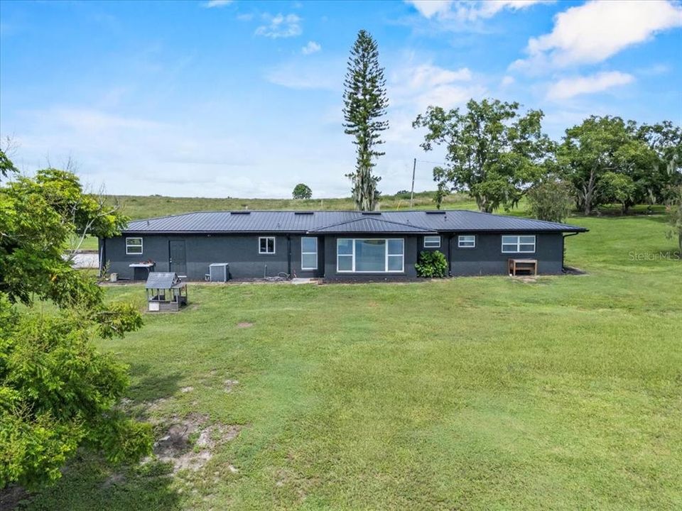 En Venta: $734,999 (4 camas, 3 baños, 2380 Pies cuadrados)