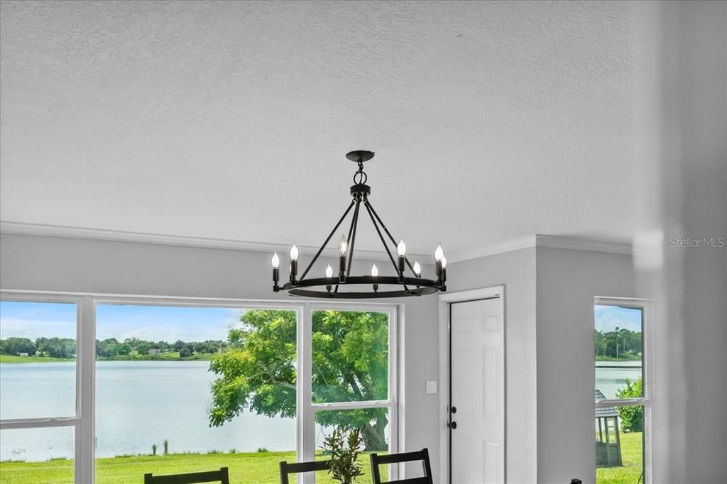 En Venta: $734,999 (4 camas, 3 baños, 2380 Pies cuadrados)