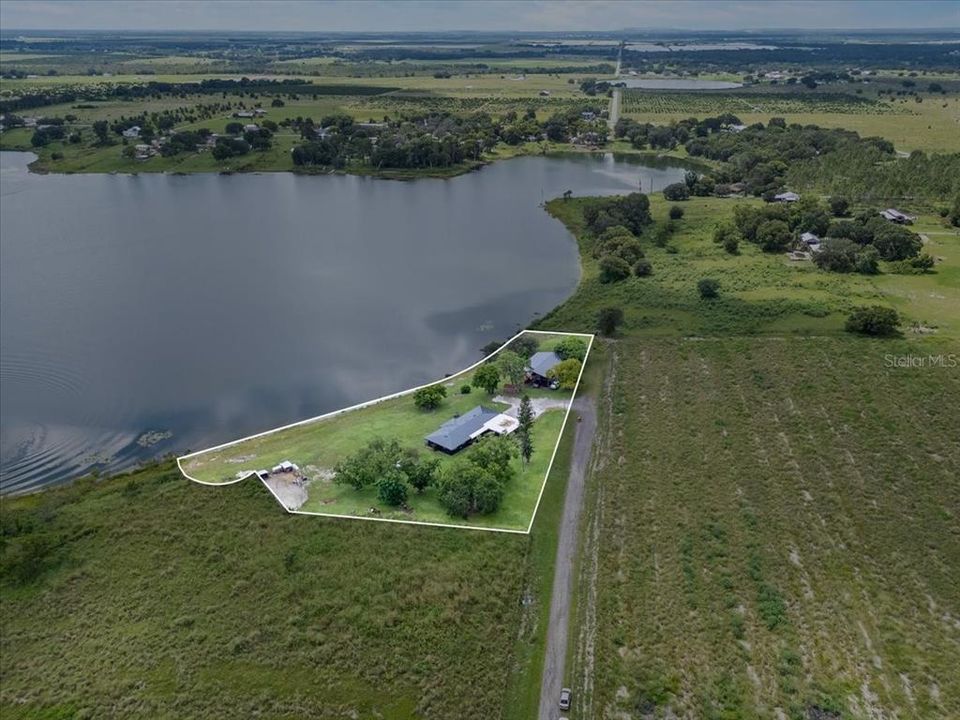 En Venta: $734,999 (4 camas, 3 baños, 2380 Pies cuadrados)