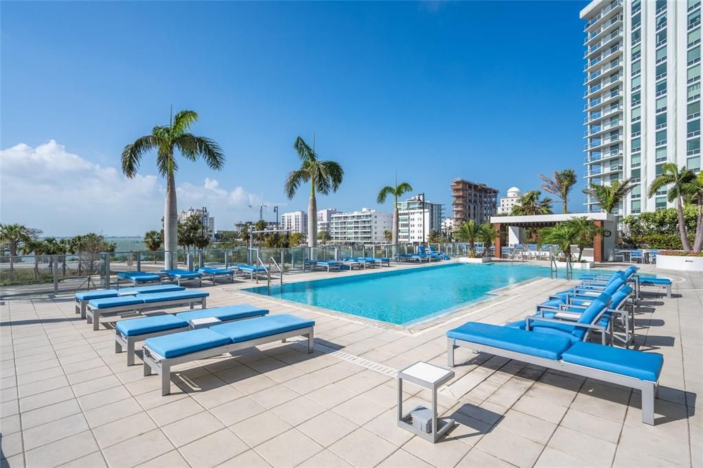 For Rent: $12,000 (2 beds, 2 baths, 1665 Square Feet)