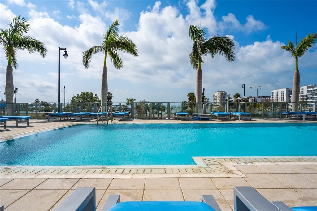 For Rent: $12,000 (2 beds, 2 baths, 1665 Square Feet)