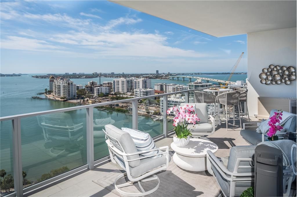 For Rent: $12,000 (2 beds, 2 baths, 1665 Square Feet)