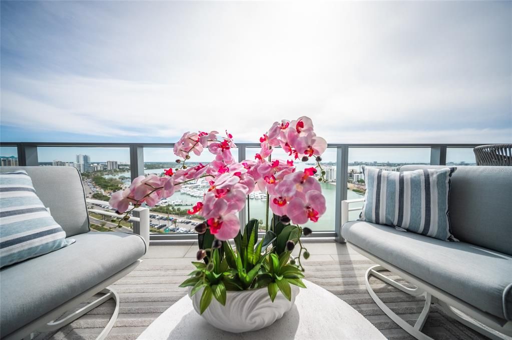 For Rent: $12,000 (2 beds, 2 baths, 1665 Square Feet)