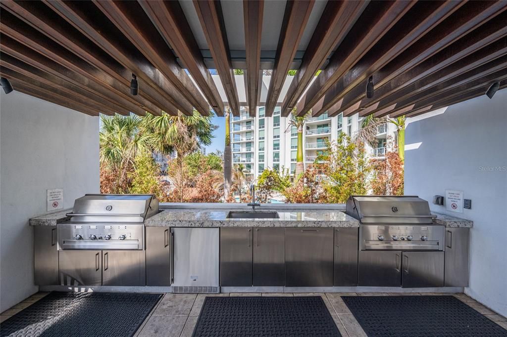 For Rent: $12,000 (2 beds, 2 baths, 1665 Square Feet)