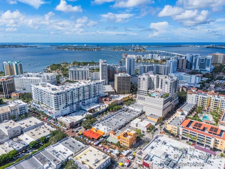 For Rent: $12,000 (2 beds, 2 baths, 1665 Square Feet)