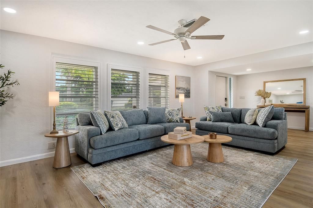 В аренду: $8,000 (3 спален, 2 ванн, 2084 Квадратных фут)