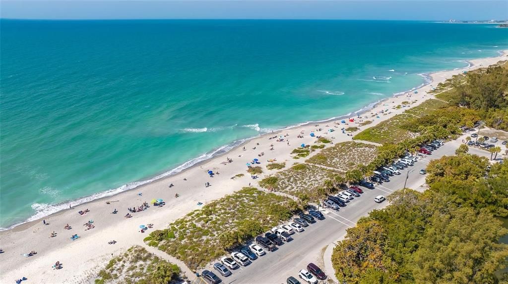 В аренду: $8,000 (3 спален, 2 ванн, 2084 Квадратных фут)