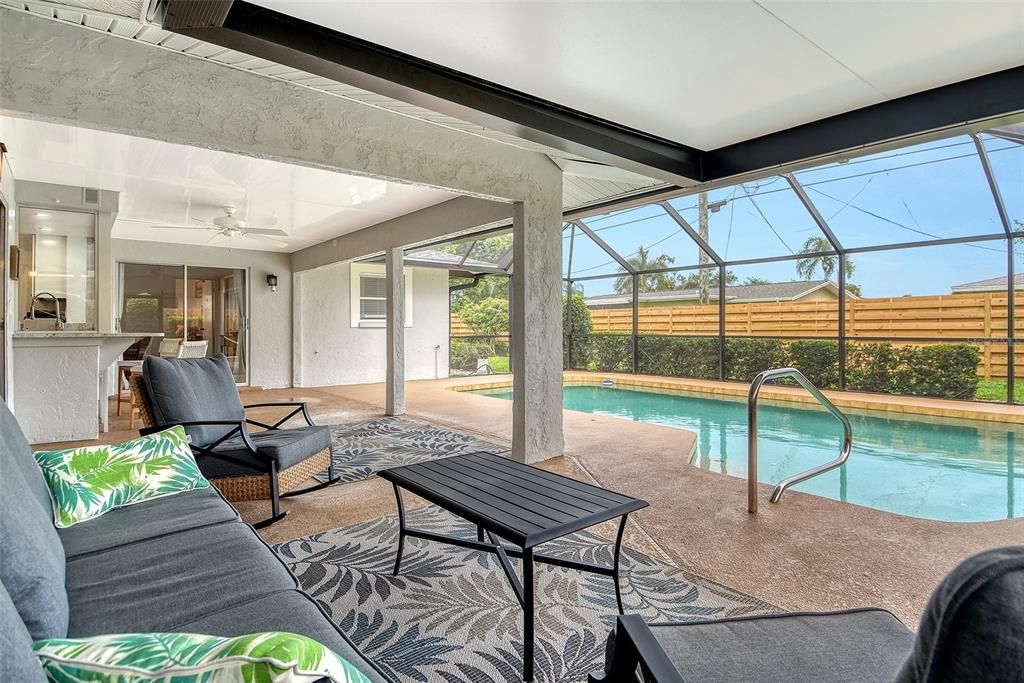 В аренду: $8,000 (3 спален, 2 ванн, 2084 Квадратных фут)