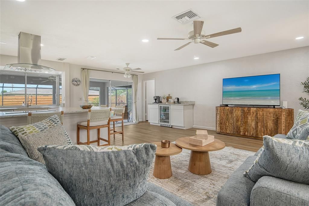 В аренду: $8,000 (3 спален, 2 ванн, 2084 Квадратных фут)