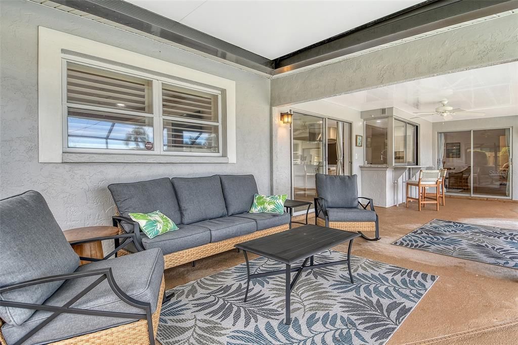 В аренду: $8,000 (3 спален, 2 ванн, 2084 Квадратных фут)