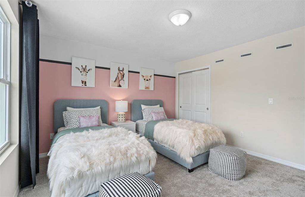 Active With Contract: $372,790 (3 beds, 2 baths, 1782 Square Feet)