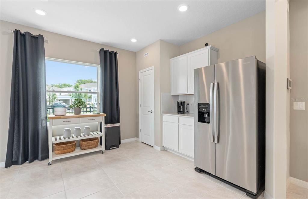 Active With Contract: $372,790 (3 beds, 2 baths, 1782 Square Feet)