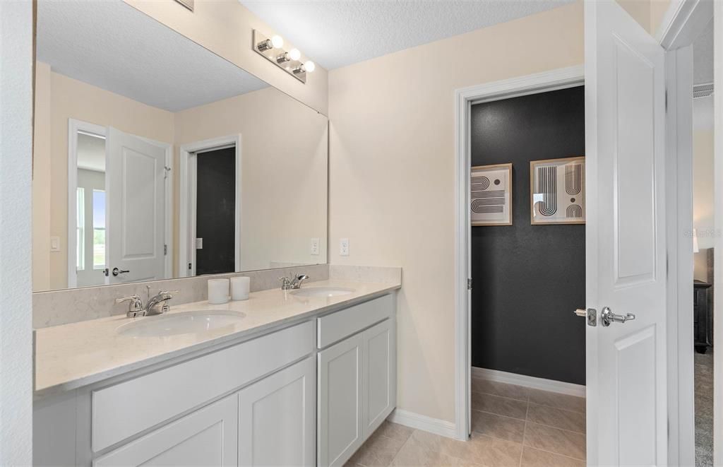 Active With Contract: $372,790 (3 beds, 2 baths, 1782 Square Feet)