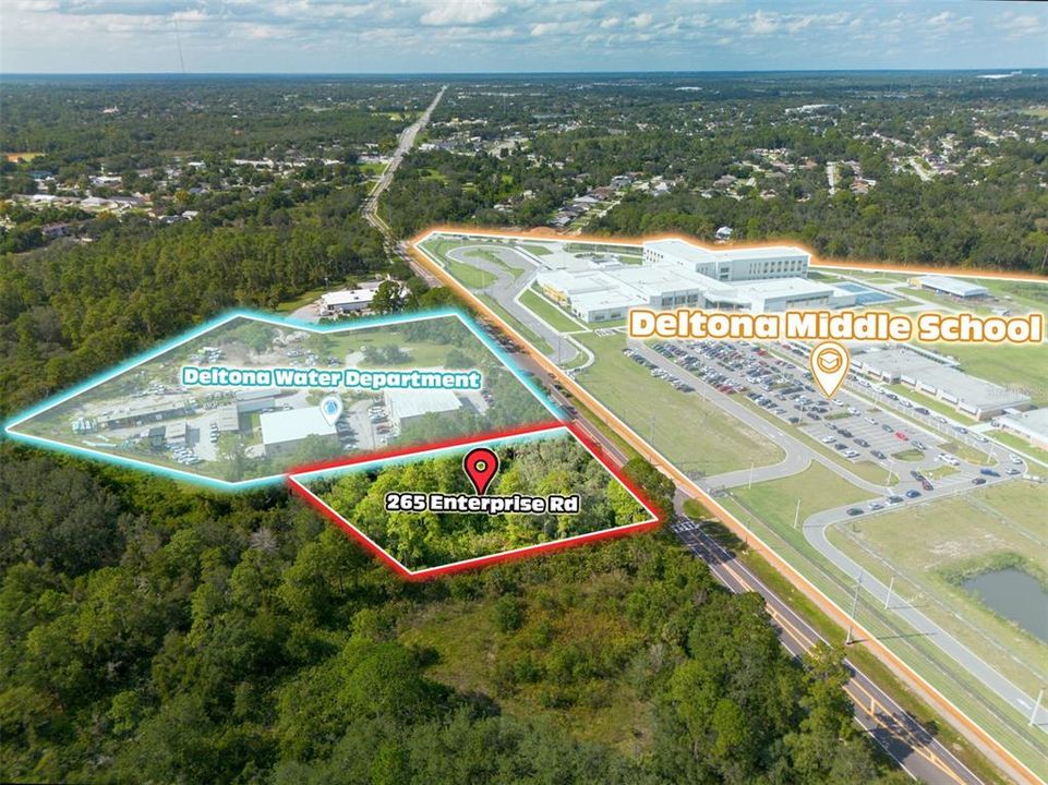 待售: $288,000 (0.83 acres)