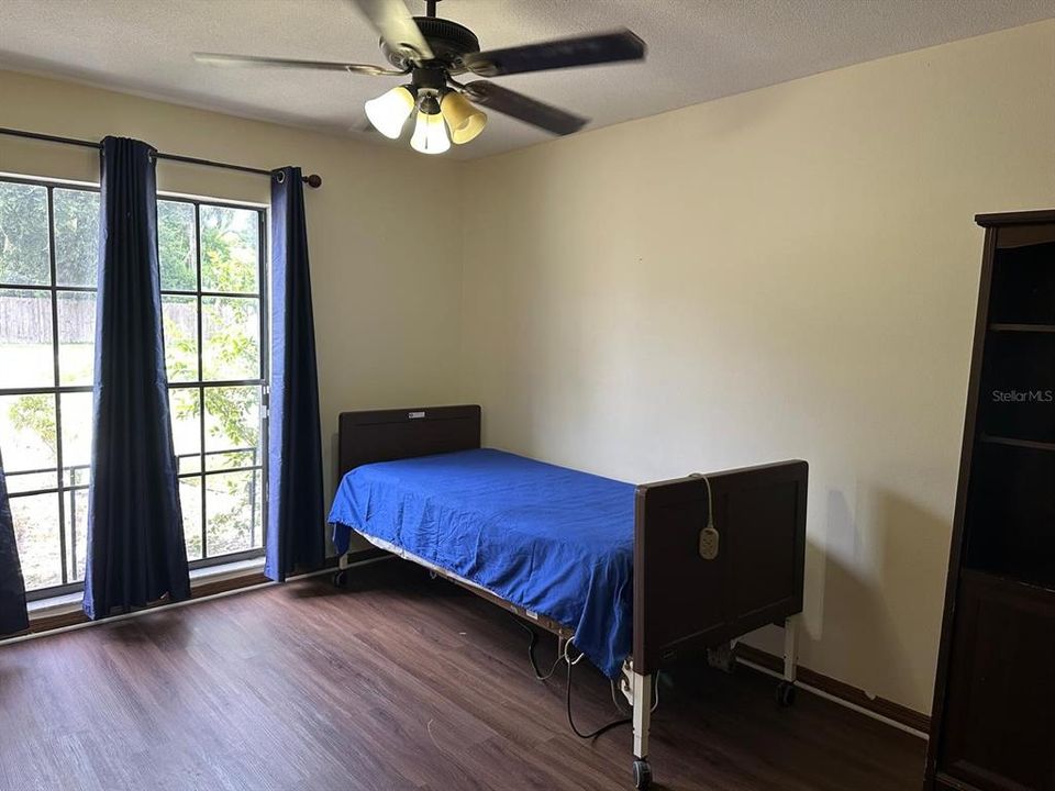 待售: $179,000 (0 贝兹, 0 浴室, 2546 平方英尺)