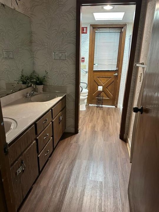 待售: $179,000 (0 贝兹, 0 浴室, 2546 平方英尺)