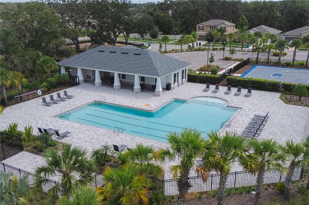 待售: $365,000 (4 贝兹, 2 浴室, 1935 平方英尺)