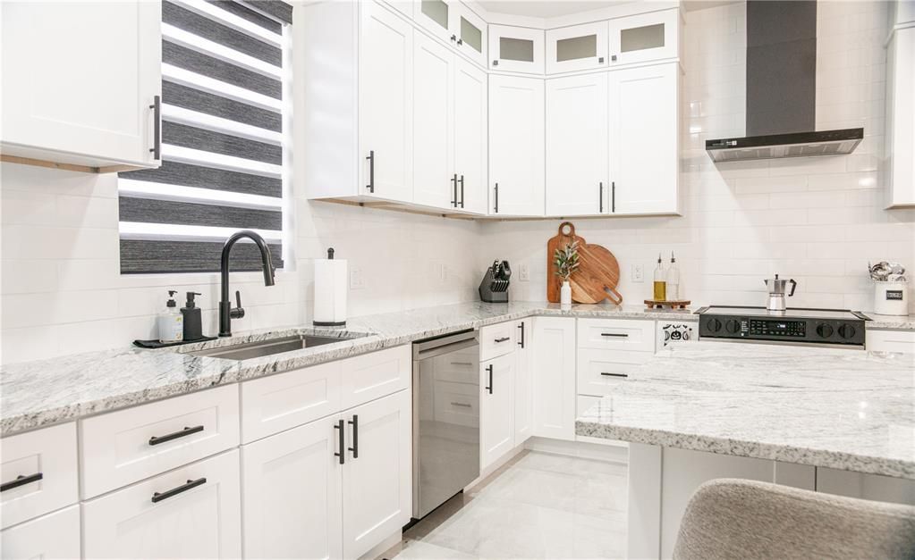 В аренду: $4,350 (4 спален, 3 ванн, 2302 Квадратных фут)