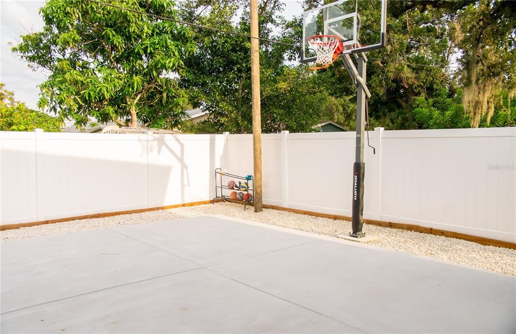 В аренду: $4,350 (4 спален, 3 ванн, 2302 Квадратных фут)