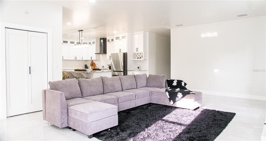 В аренду: $4,350 (4 спален, 3 ванн, 2302 Квадратных фут)