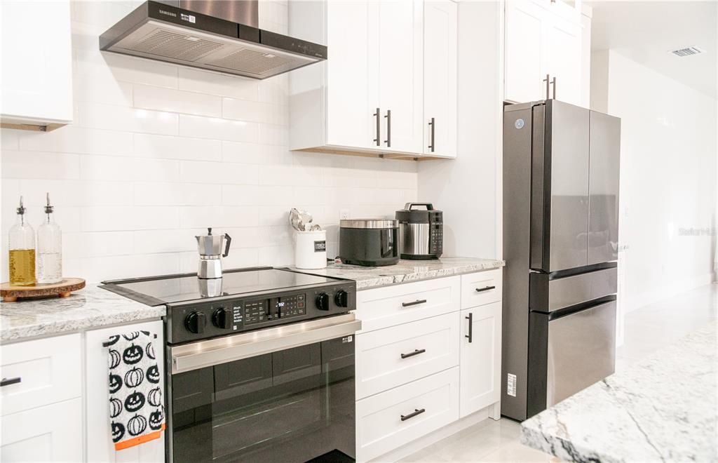 В аренду: $4,350 (4 спален, 3 ванн, 2302 Квадратных фут)