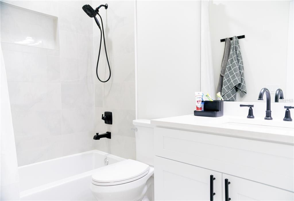 В аренду: $4,350 (4 спален, 3 ванн, 2302 Квадратных фут)