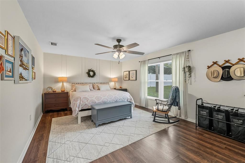 待售: $478,000 (4 贝兹, 2 浴室, 2527 平方英尺)