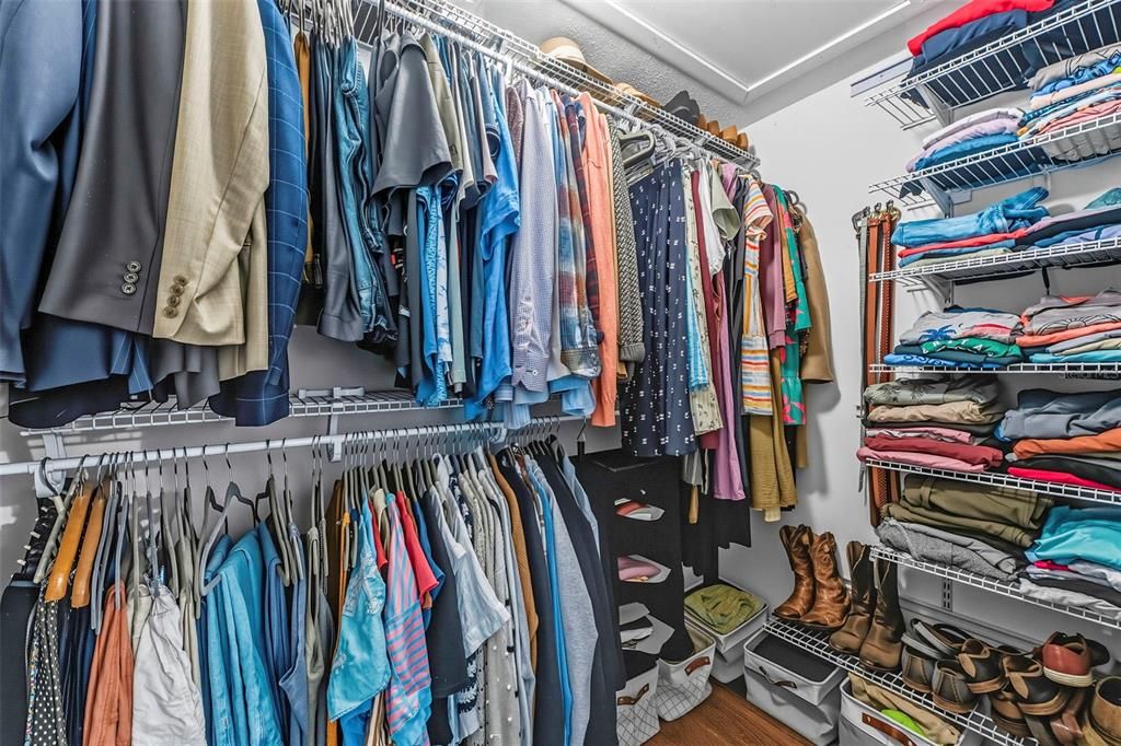 待售: $478,000 (4 贝兹, 2 浴室, 2527 平方英尺)