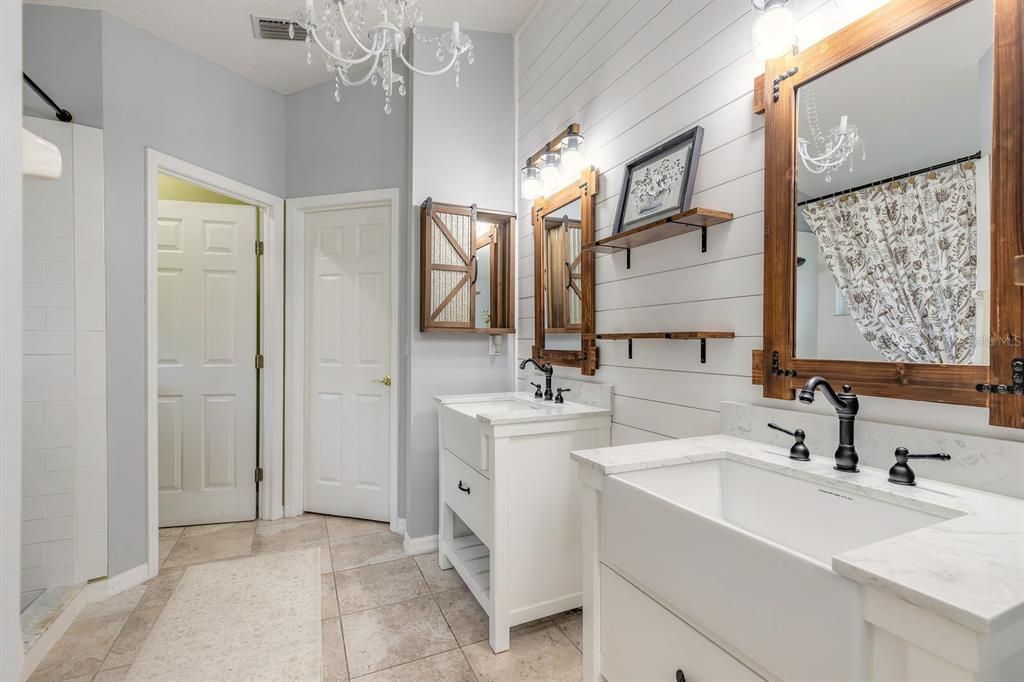 合同活跃: $439,900 (3 贝兹, 2 浴室, 1627 平方英尺)